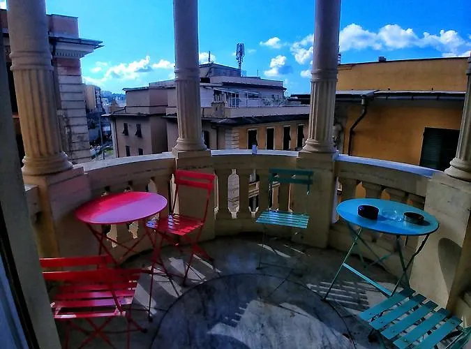 Victoria House Hostel